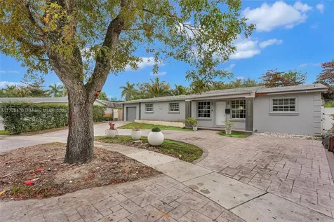 18600 NE 7th Court North Miami Beach FL 33179