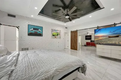18600 NE 7th Court North Miami Beach FL 33179