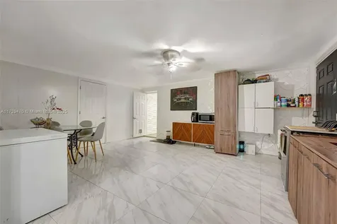 18600 NE 7th Court North Miami Beach FL 33179