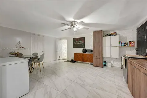 18600 NE 7th Court North Miami Beach FL 33179