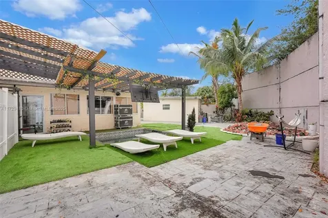 18600 NE 7th Court North Miami Beach FL 33179