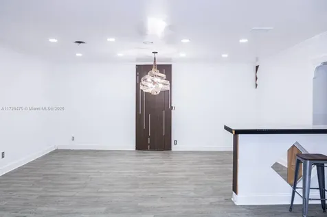 18600 NE 7th Court North Miami Beach FL 33179