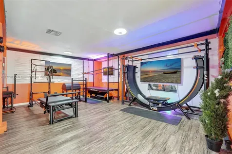 18600 NE 7th Court North Miami Beach FL 33179