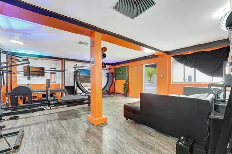 18600 NE 7th Court North Miami Beach FL 33179