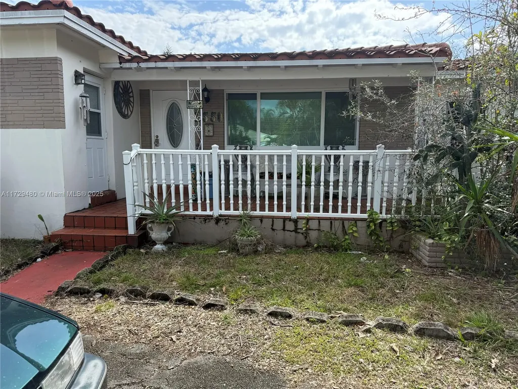 2550 Adams Street Hollywood FL 33020