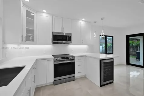 6685 SW 36th Street Miami FL 33155