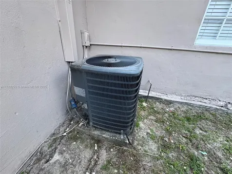 1023 NW 14th Street Fort Lauderdale FL 33311