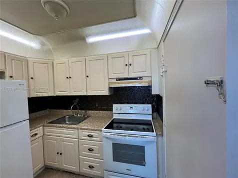 1821 NE 62nd Street Fort Lauderdale FL 33308