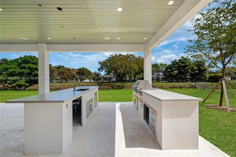 11001 SW 74th Avenue Pinecrest FL 33156