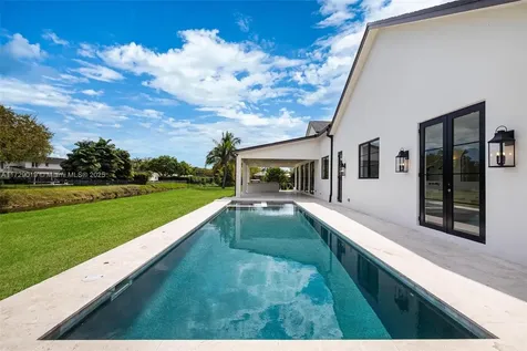 11001 SW 74th Avenue Pinecrest FL 33156