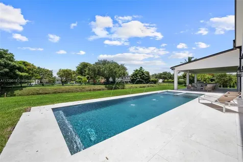 11001 SW 74th Avenue Pinecrest FL 33156