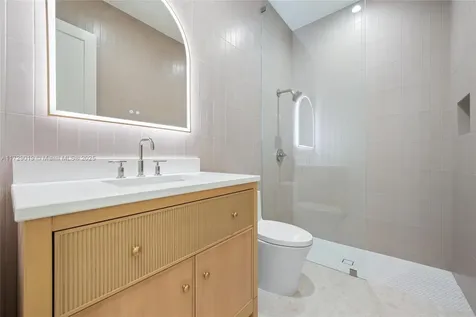11001 SW 74th Avenue Pinecrest FL 33156