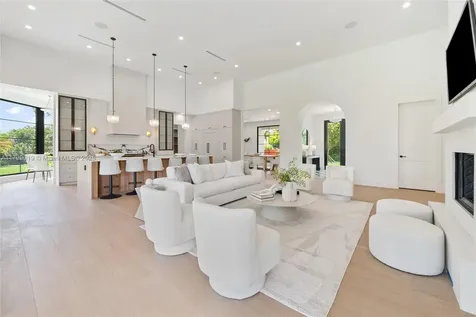 11001 SW 74th Avenue Pinecrest FL 33156