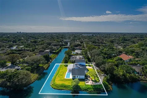 11001 SW 74th Avenue Pinecrest FL 33156