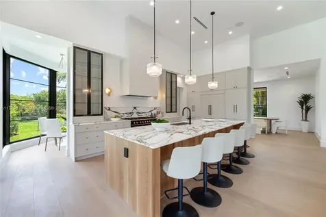 11001 SW 74th Avenue Pinecrest FL 33156