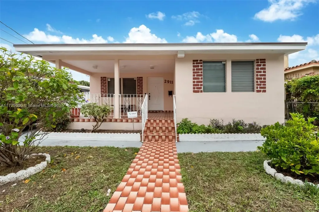 2911 SW 27 Street Miami FL 33133