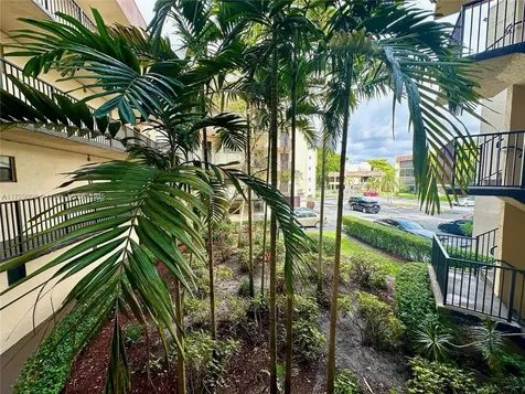 6655 W Broward Boulevard Plantation FL 33317