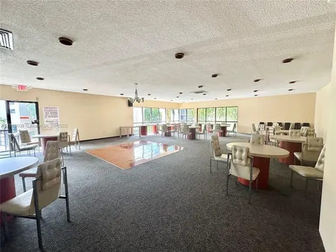 6655 W Broward Boulevard Plantation FL 33317