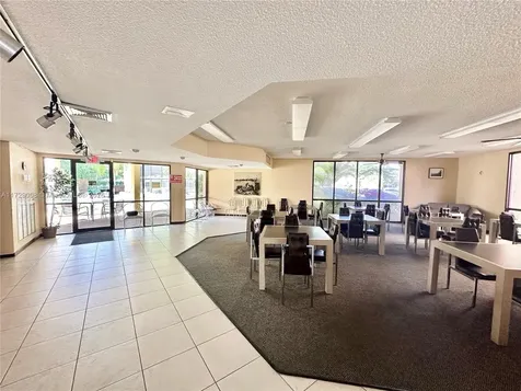 6655 W Broward Boulevard Plantation FL 33317
