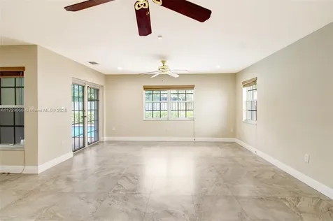 13850 SW 153rd Place Miami FL 33196