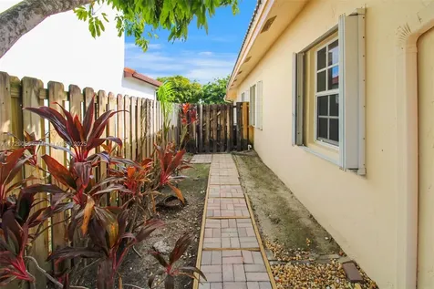 13850 SW 153rd Place Miami FL 33196