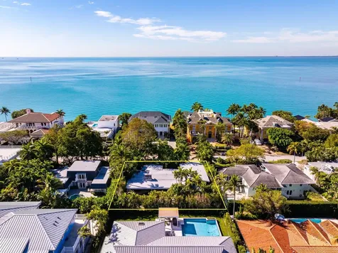 669 S Mashta Drive Key Biscayne FL 33149