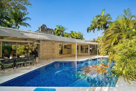 669 S Mashta Drive Key Biscayne FL 33149