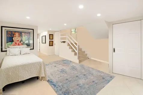 669 S Mashta Drive Key Biscayne FL 33149
