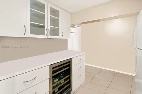 669 S Mashta Drive Key Biscayne FL 33149