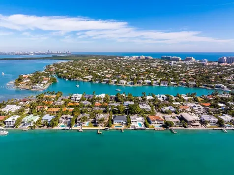 669 S Mashta Drive Key Biscayne FL 33149