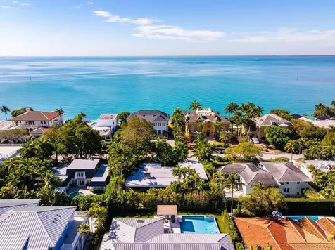 669 S Mashta Drive Key Biscayne FL 33149