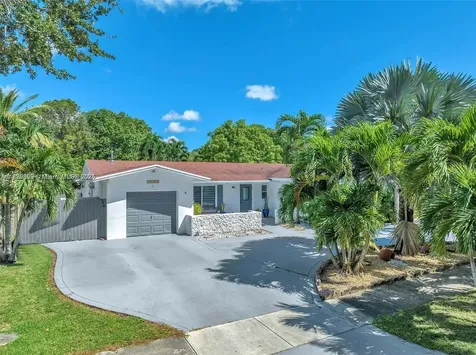 10481 SW 122nd Court Miami FL 33186
