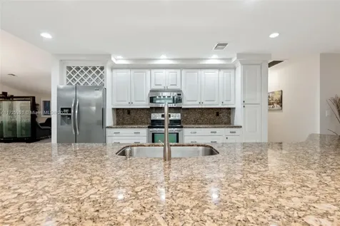 11680 NW 4th Street Plantation FL 33325