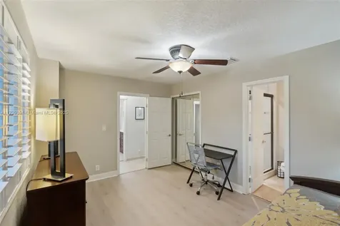 11680 NW 4th Street Plantation FL 33325