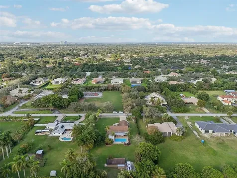 11680 NW 4th Street Plantation FL 33325
