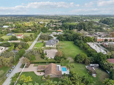 11680 NW 4th Street Plantation FL 33325
