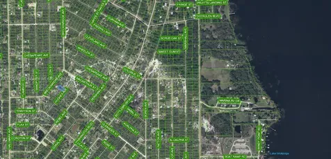 1066 Hughes Avenue Lake Placid FL 33852