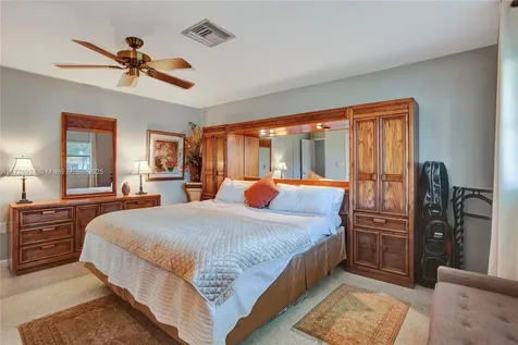 319 N Crescent Drive Hollywood FL 33021