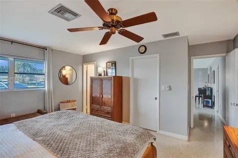 319 N Crescent Drive Hollywood FL 33021