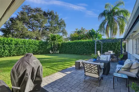 319 N Crescent Drive Hollywood FL 33021