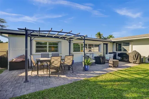 319 N Crescent Drive Hollywood FL 33021