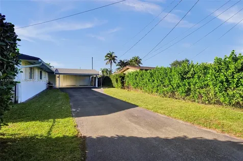 319 N Crescent Drive Hollywood FL 33021