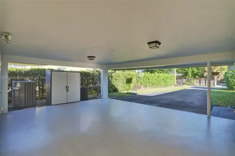 319 N Crescent Drive Hollywood FL 33021