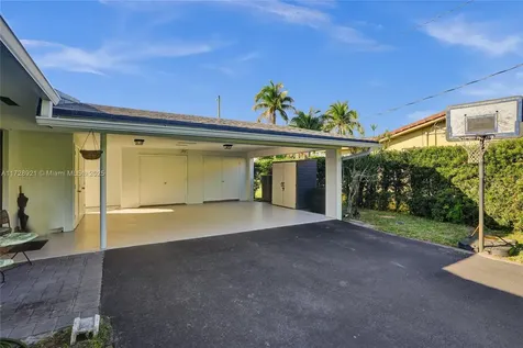 319 N Crescent Drive Hollywood FL 33021