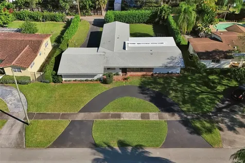 319 N Crescent Drive Hollywood FL 33021