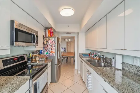 21205 Yacht Club Drive Aventura FL 33180