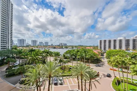 21205 Yacht Club Drive Aventura FL 33180