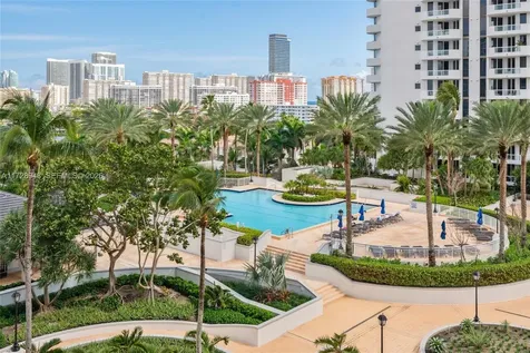 21205 Yacht Club Drive Aventura FL 33180