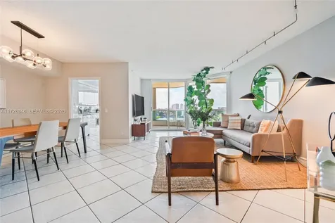 21205 Yacht Club Drive Aventura FL 33180