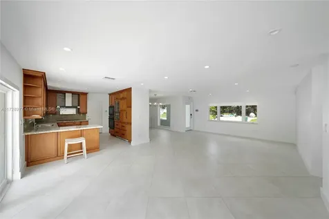 10302 SW 119th Street Miami FL 33176
